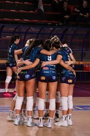 铃木一朗在 2016 年达成美日合计 4257 支安打，超越皮特·罗斯的职业纪录